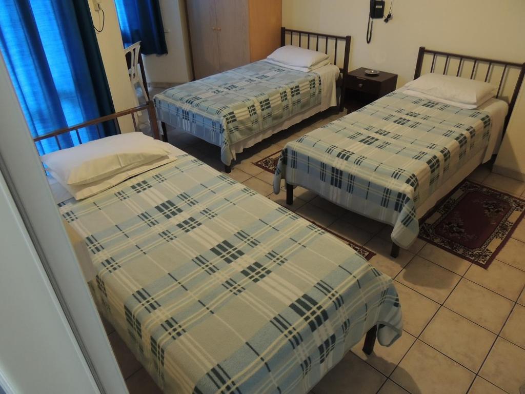 Delphi Hotel Nikosia Zimmer foto