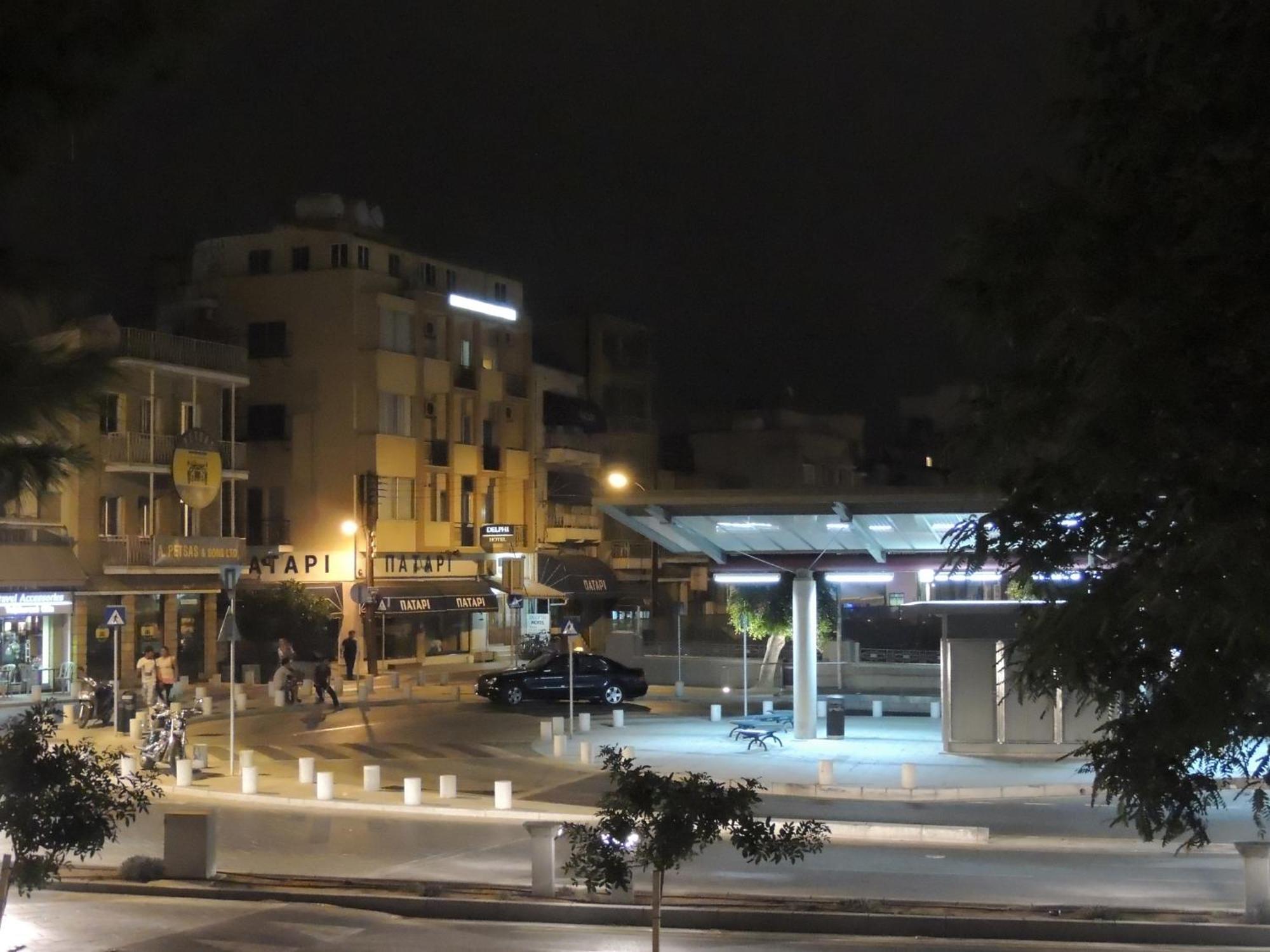 Delphi Hotel Nikosia Exterior foto